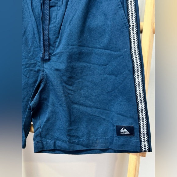 QUICKSILVER men's Navy cotton elastic waist swim trunks w/ side stripe size L - Picture 4 of 12
